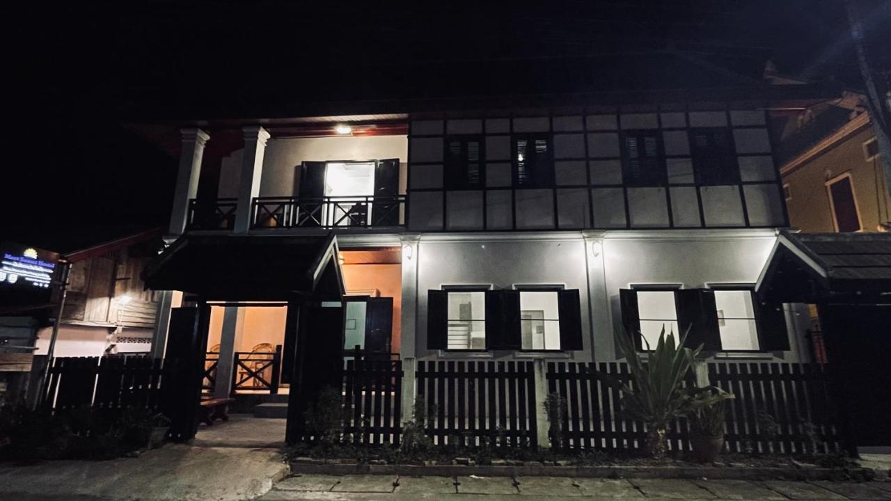 Meet Sunset Hostel Luangprabang Exteriör bild